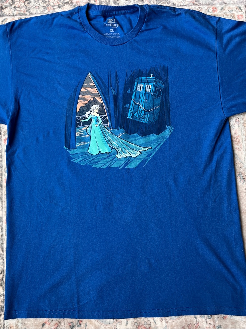Women’s XL Blue Short Sleeve Graphic Tee - Princess & TARDIS